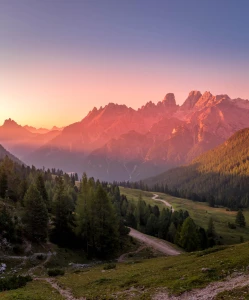 10 powodów, dlaczego warto wybrać catering dietetyczny: od redukcji kalorii po smak i wygodę. Porównaj warianty dostaw i dowiedz się, jak dopasować dietę do celu